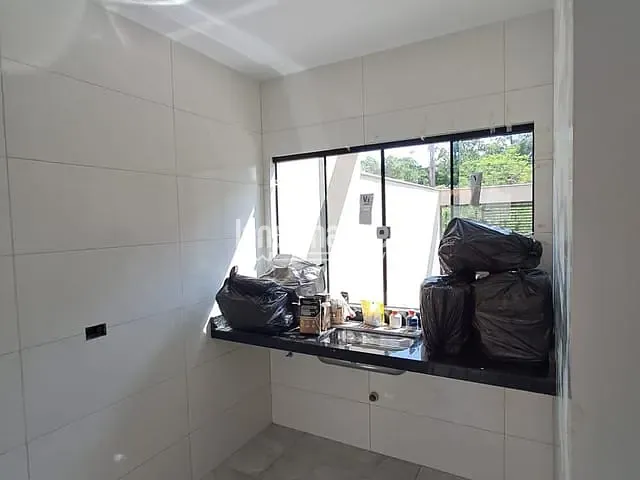 Casa com 125m² 3 quartos e 2 banheiros, à venda, no bairro Parque Tauá em Londrina