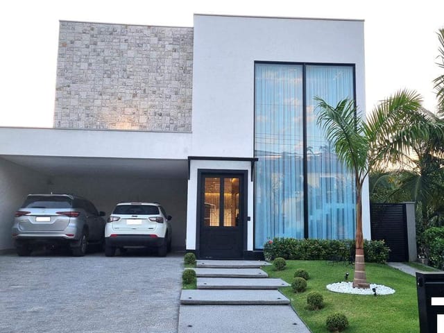Casa com 388m² 4 quartos e 6 banheiros, à venda, no bairro Alphaville em Santana de Parnaíba