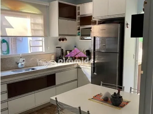 Casa com 895m² 3 quartos e 3 banheiros, à venda, no bairro Loteamento Boa Esperança II em São José dos Campos