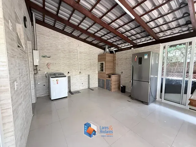 Casa com 180m² 3 quartos e 3 banheiros, à venda, no bairro São Judas Tadeu em Balneário Camboriú