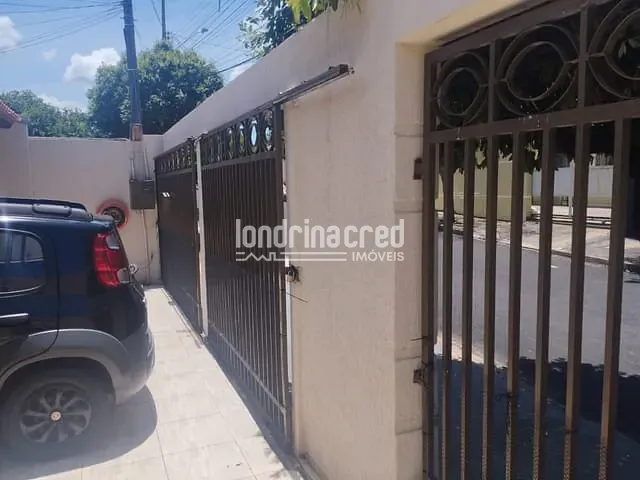 Casa 3 quartos e 3 banheiros, à venda, no bairro Armindo Guazzi em Londrina