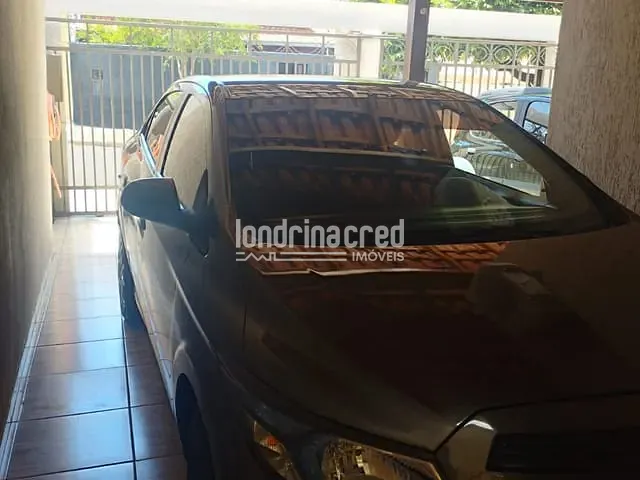 Casa 3 quartos e 3 banheiros, à venda, no bairro Armindo Guazzi em Londrina