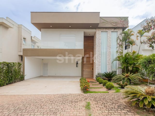Casa com 420m² 4 quartos e 6 banheiros, à venda, no bairro Alphaville em Santana de Parnaíba