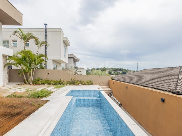 Casa com 420m² 4 quartos e 6 banheiros, à venda, no bairro Alphaville em Santana de Parnaíba
