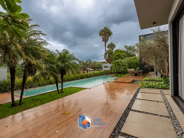 Casa com 1559m² 3 quartos e 6 banheiros, à venda, no bairro Condominio Santa Maria em Cravinhos