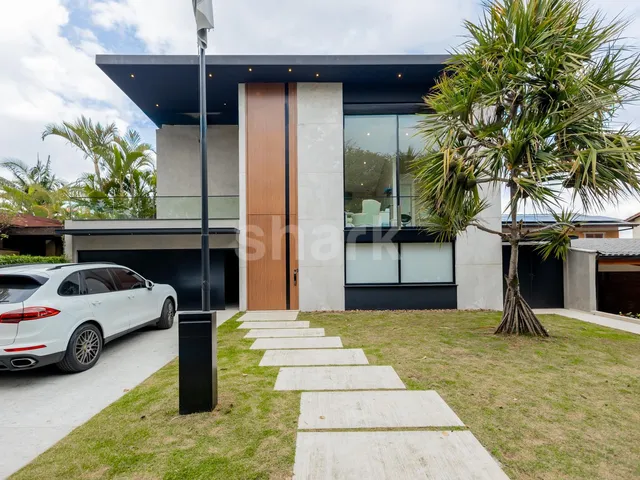 Casa com 563m² 4 quartos e 7 banheiros, à venda ou para alugar, no bairro Alphaville Residencial Dois em Barueri