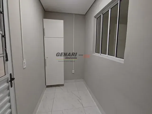 Casa 2 quartos e 1 banheiro, para alugar, no bairro Vila Maria Helena em Indaiatuba