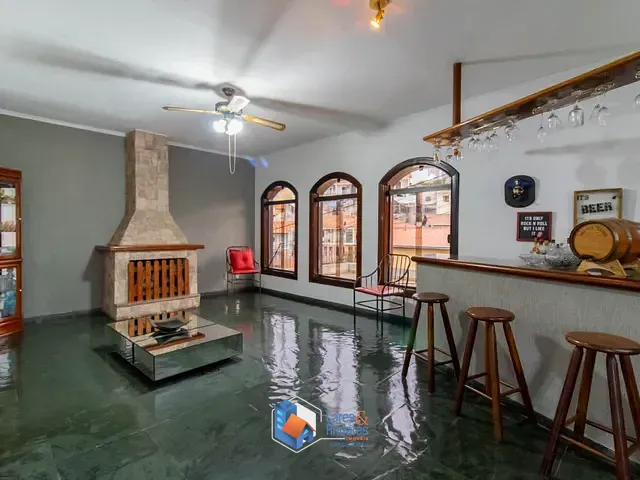 Casa com 300m² 3 quartos e 2 banheiros, à venda, no bairro Vila Rosália em Guarulhos