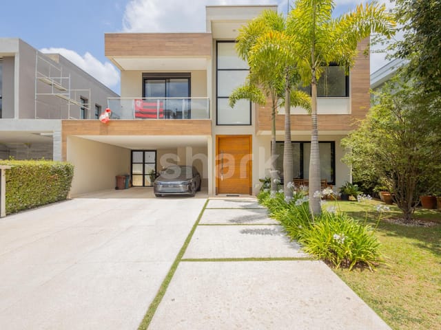 Casa com 490m² 4 quartos e 6 banheiros, à venda, no bairro Alphaville em Santana de Parnaíba