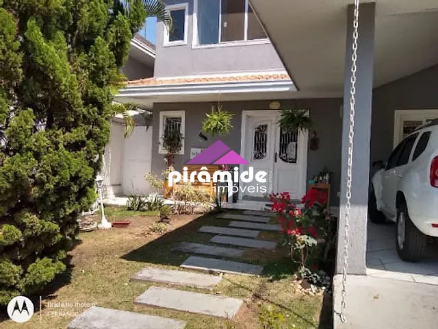 Casa com 250m² 4 quartos e 5 banheiros, à venda, no bairro Urbanova em São José dos Campos