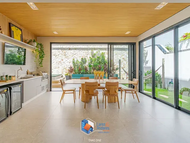 Casa com 488m² 3 quartos e 5 banheiros, à venda, no bairro Pinheiro em Valinhos