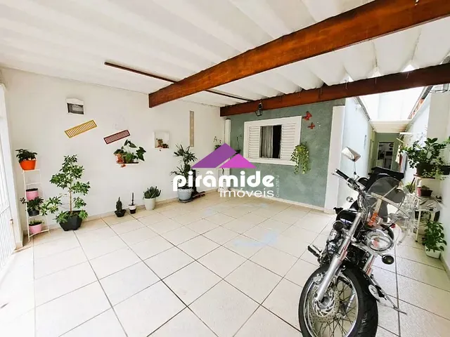 Casa com 125m² 3 quartos e 2 banheiros, à venda, no bairro Jardim das Cerejeiras em São José dos Campos