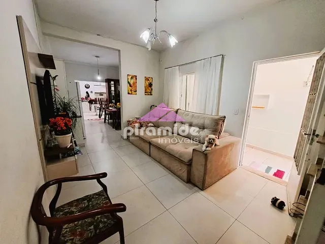 Casa com 125m² 3 quartos e 2 banheiros, à venda, no bairro Jardim das Cerejeiras em São José dos Campos