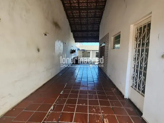 Casa com 314m² 3 quartos e 2 banheiros, à venda, no bairro Vila Casoni em Londrina
