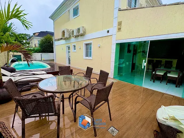 Casa com 267m² 3 quartos e 4 banheiros, à venda, no bairro Recreio dos Bandeirantes em Rio De Janeiro