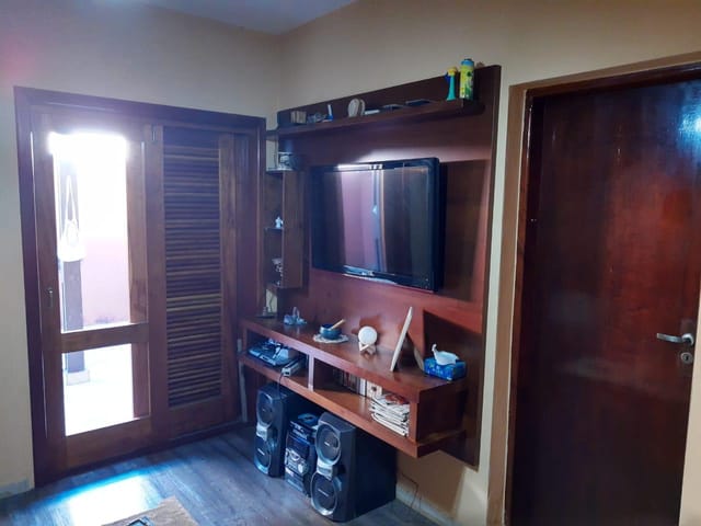 Casa com 1050m² 4 quartos e 4 banheiros, à venda, no bairro Socorro em Pindamonhangaba