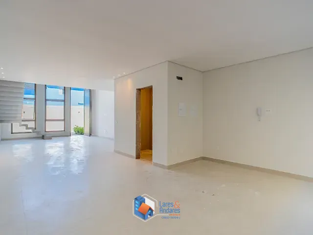 Casa com 150m² 3 quartos e 3 banheiros, à venda, no bairro Parque Rural Fazenda Santa Cândida em Campinas