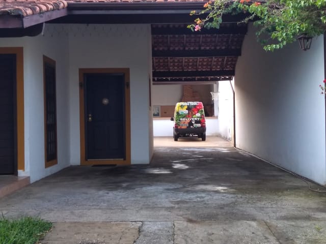 Casa com 450m² 3 quartos e 3 banheiros, à venda, no bairro Nossa Senhora do Perpétuo Socorro em Pindamonhangaba