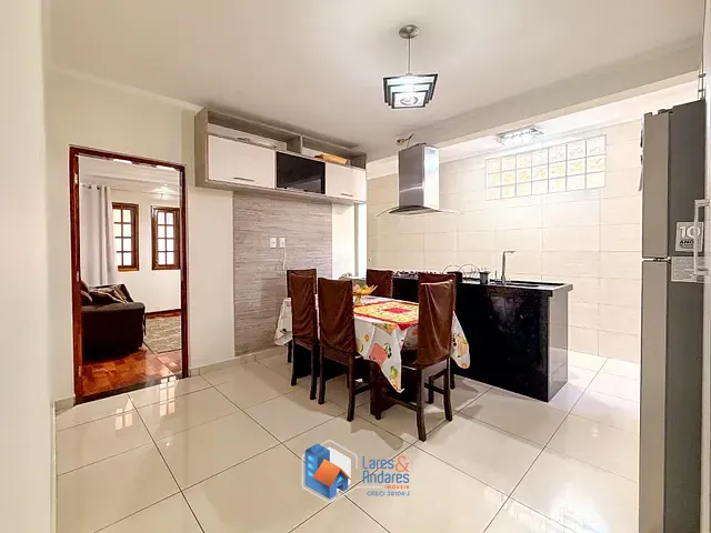 Casa com 150m² 3 quartos e 3 banheiros, à venda, no bairro Vila Nossa Senhora das Vitórias em Mauá