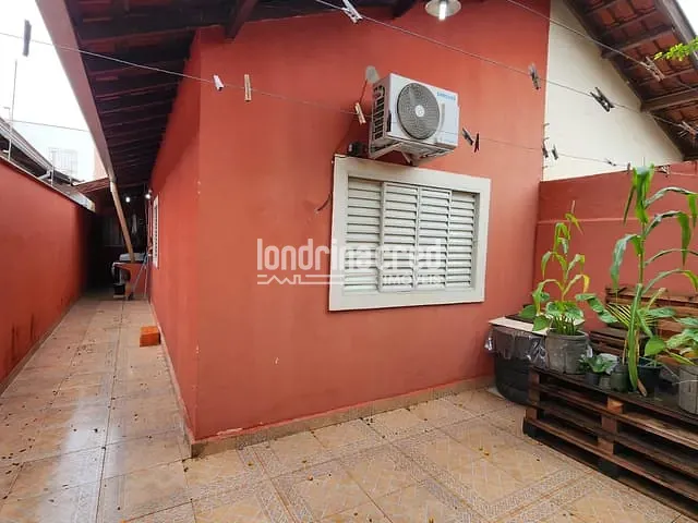 Casa com 163m² 3 quartos e 1 banheiro, à venda, no bairro Cambezinho em Londrina