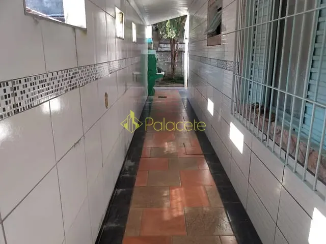 Casa com 250m² 3 quartos e 1 banheiro, à venda, no bairro Crispim em Pindamonhangaba