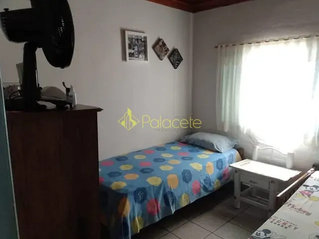 Casa com 250m² 3 quartos e 1 banheiro, à venda, no bairro Crispim em Pindamonhangaba