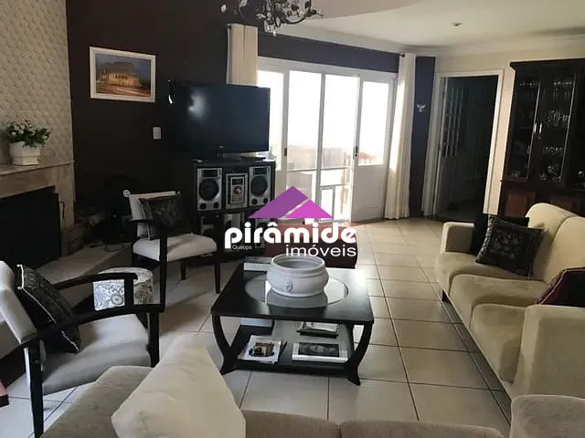Casa com 414m² 3 quartos e 5 banheiros, à venda, no bairro Urbanova em São José dos Campos