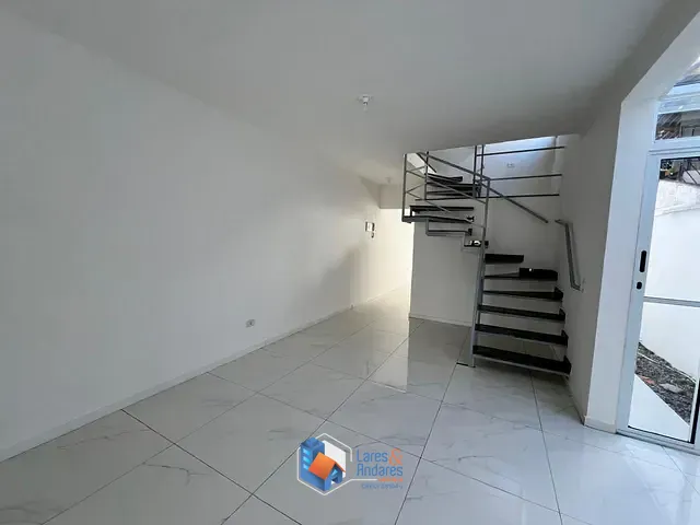 Casa com 128m² 3 quartos e 3 banheiros, à venda, no bairro Jardim Adriana em Guarulhos