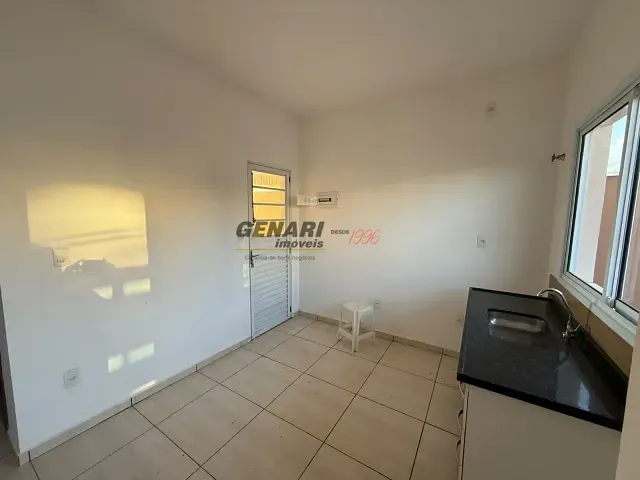Casa com 150m² 1 quarto e 1 banheiro, para alugar, no bairro Jardim Residencial Nova Veneza em Indaiatuba