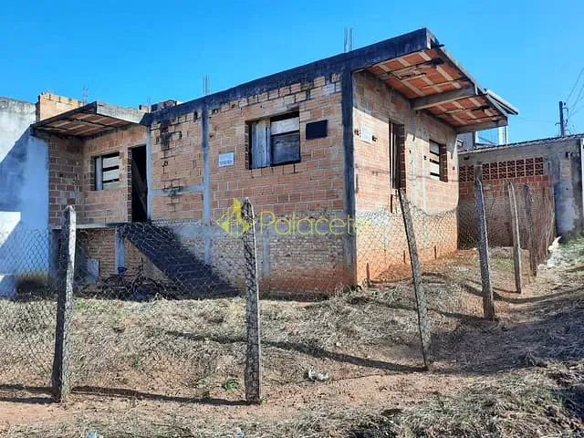 Casa com 65m² 3 quartos e 2 banheiros, à venda, no bairro Residencial Mombaça em Pindamonhangaba