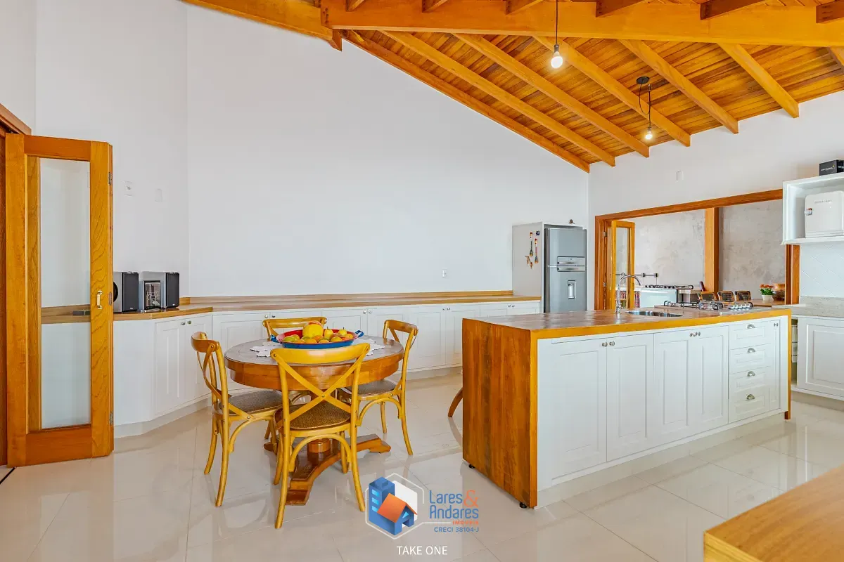 Casa, 3 quartos, 200 m² - Foto 15