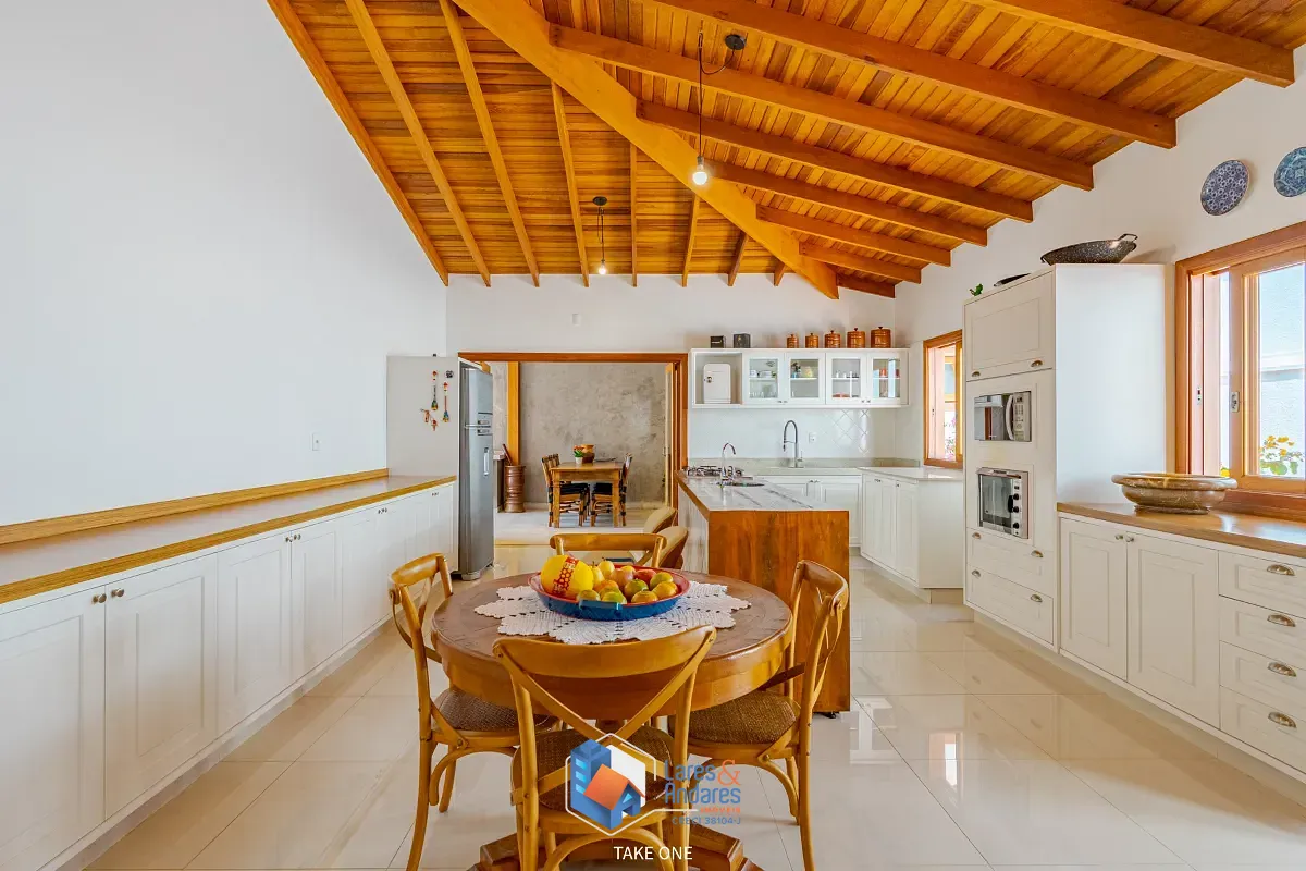Casa, 3 quartos, 200 m² - Foto 17