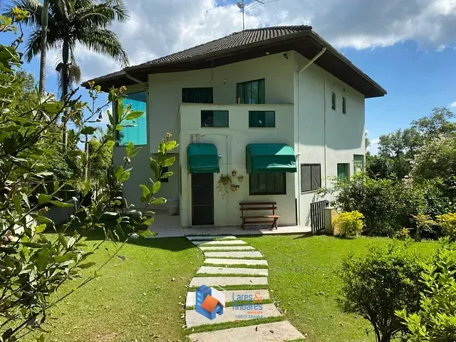 Casa com 1900m² 4 quartos e 7 banheiros, à venda, no bairro Caraguatá em Mairiporã