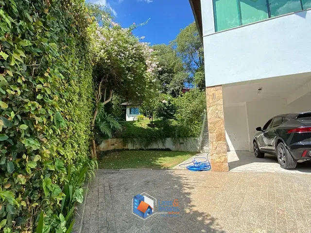 Casa com 1900m² 4 quartos e 7 banheiros, à venda, no bairro Caraguatá em Mairiporã