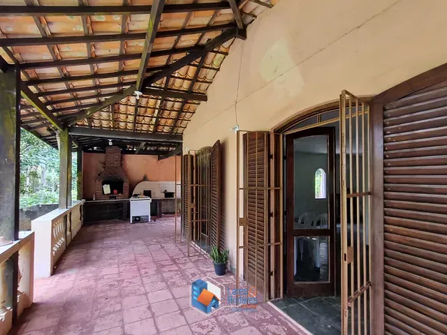 Casa com 1002m² 4 quartos e 4 banheiros, à venda, no bairro Vale do Sol em Embu Das Artes
