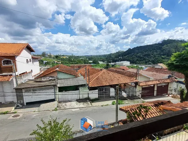 Casa com 250m² 7 quartos e 5 banheiros, à venda, no bairro Maria Auxiliadora em Embu Das Artes