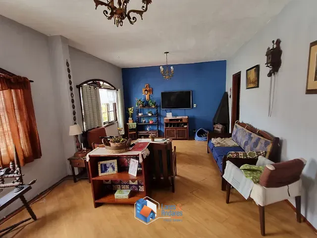 Casa com 250m² 7 quartos e 5 banheiros, à venda, no bairro Maria Auxiliadora em Embu Das Artes