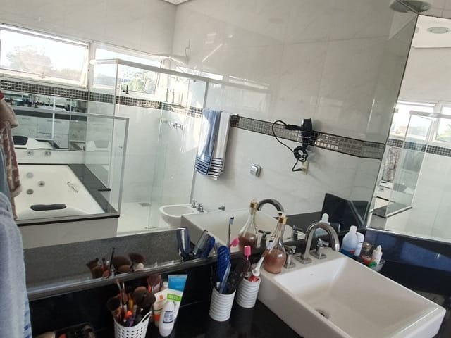 Casa com 250m² 3 quartos e 3 banheiros, à venda, no bairro Jardim Independência em Taubaté