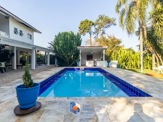 Casa com 2523m² 3 quartos e 7 banheiros, à venda, no bairro Parque Primavera em Carapicuíba