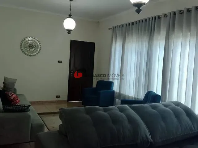 Casa com 500m² 3 quartos e 1 banheiro, à venda, no bairro Santa Maria em São Caetano do Sul