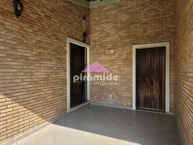 Casa com 280m² 4 quartos e 3 banheiros, para alugar, no bairro Jardim das Indústrias em São José dos Campos