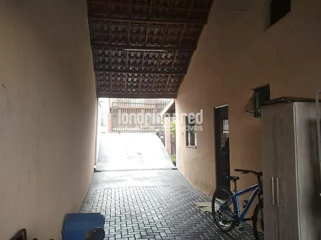 Casa com 300m², à venda, no bairro Alpes em Londrina