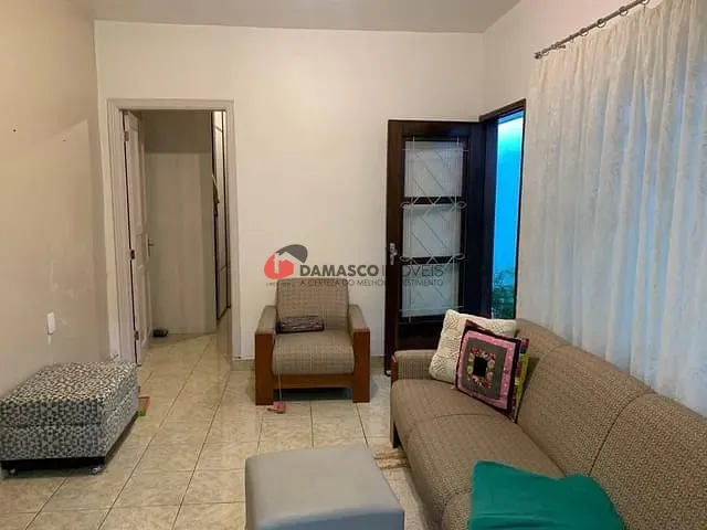 Casa com 205m² 2 quartos e 1 banheiro, à venda, no bairro Santa Paula em São Caetano do Sul