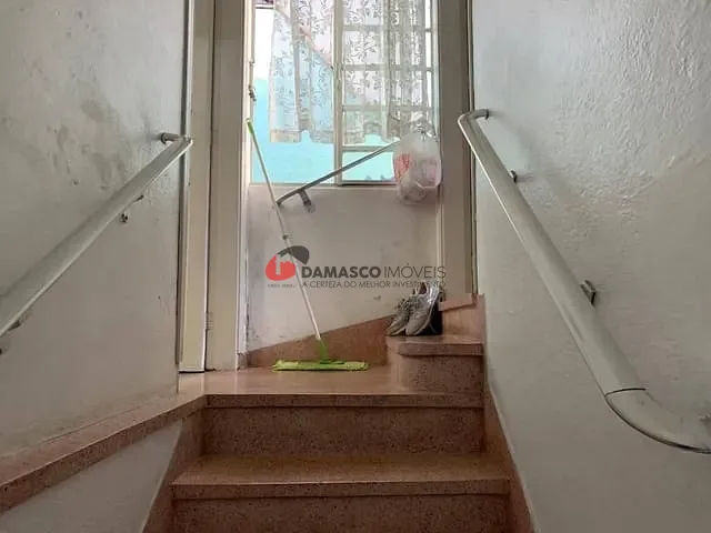 Casa com 205m² 2 quartos e 1 banheiro, à venda, no bairro Santa Paula em São Caetano do Sul