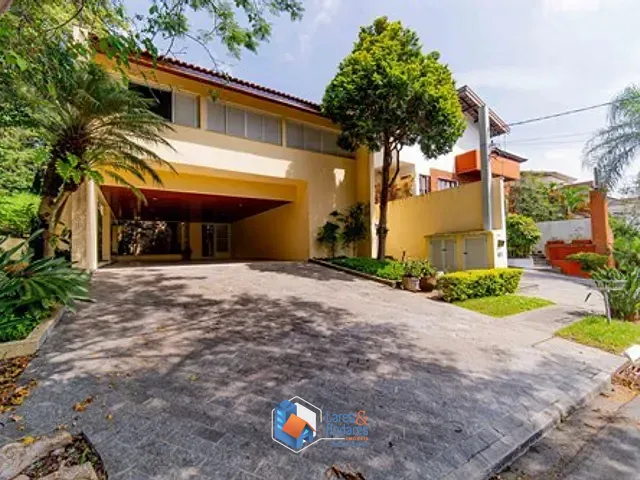 Casa com 480m² 3 quartos e 6 banheiros, à venda, no bairro São Paulo II em Cotia