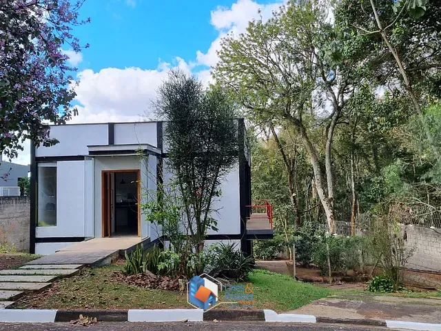 Casa com 750m² 2 quartos e 2 banheiros, à venda, no bairro Jardim Indaiá em Embu Das Artes
