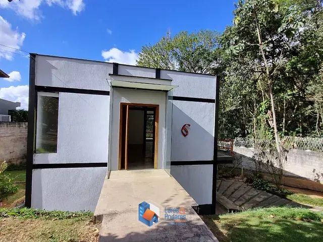 Casa com 750m² 2 quartos e 2 banheiros, à venda, no bairro Jardim Indaiá em Embu Das Artes