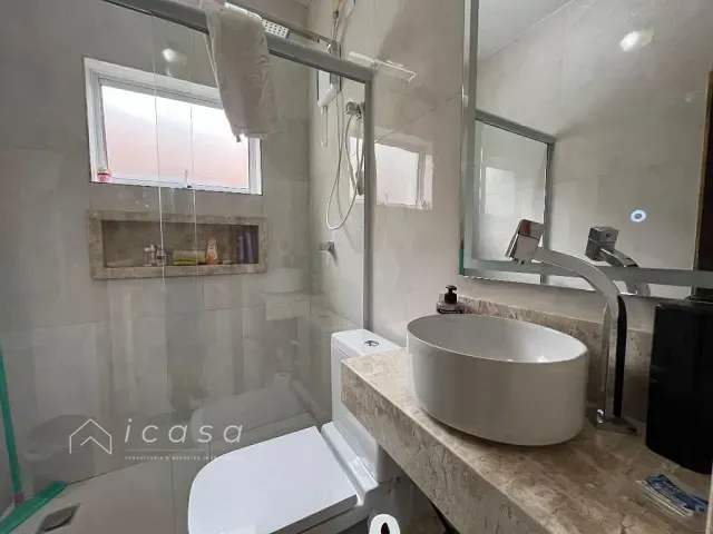 Casa com 250m² 3 quartos e 3 banheiros, à venda, no bairro Vera Cruz em Caçapava