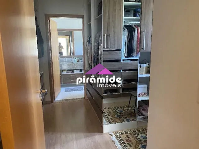 Casa com 375m² 5 quartos e 6 banheiros, à venda, no bairro Urbanova em São José dos Campos
