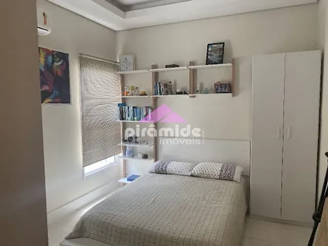 Casa com 375m² 5 quartos e 6 banheiros, à venda, no bairro Urbanova em São José dos Campos